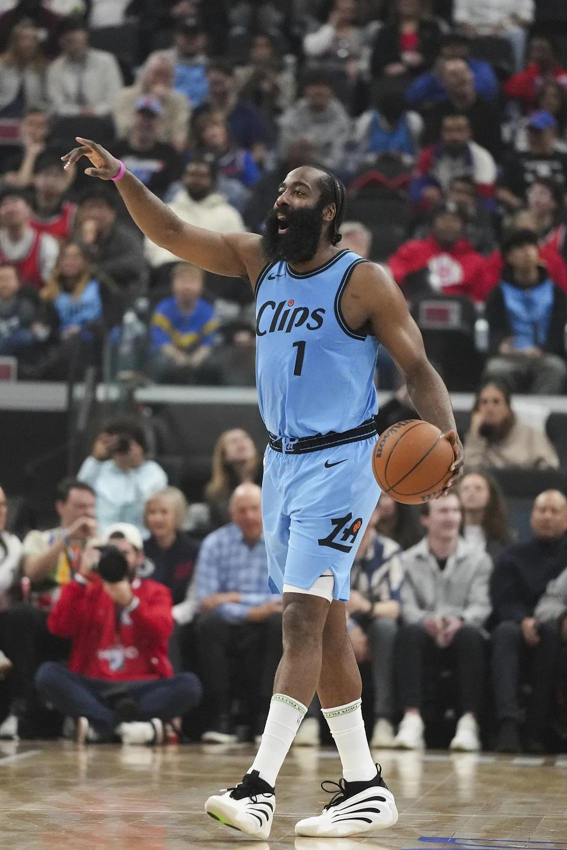 九游会游戏 - 哈登赛事官方发布问鼎冠军新规，老鹰争议不断！